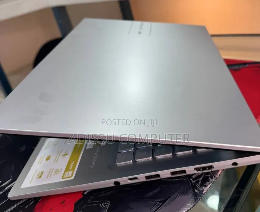 New Laptop Asus Vivobook 15 16GB AMD Ryzen 7 SSD 512GB