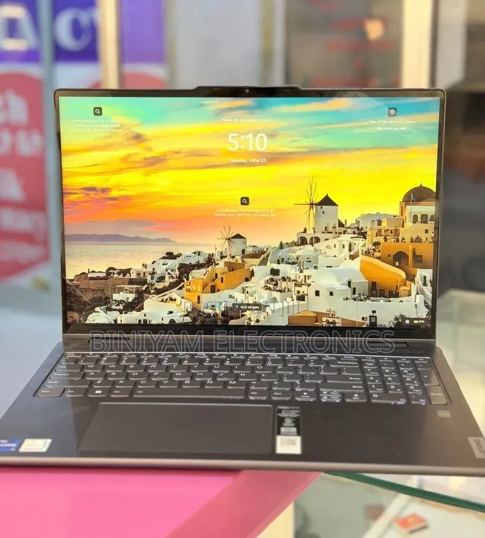 New Laptop Lenovo Yoga 7i 16GB Intel Core i7 SSD 512GB