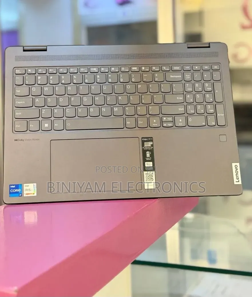 New Laptop Lenovo Yoga 7i 16GB Intel Core i7 SSD 512GB