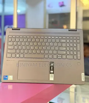 New Laptop Lenovo Yoga 7i 16GB Intel Core i7 SSD 512GB