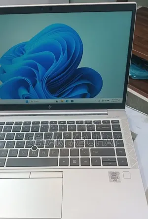 New Laptop HP EliteBook 1040 G8 16GB Intel Core i7 SSD 512GB
