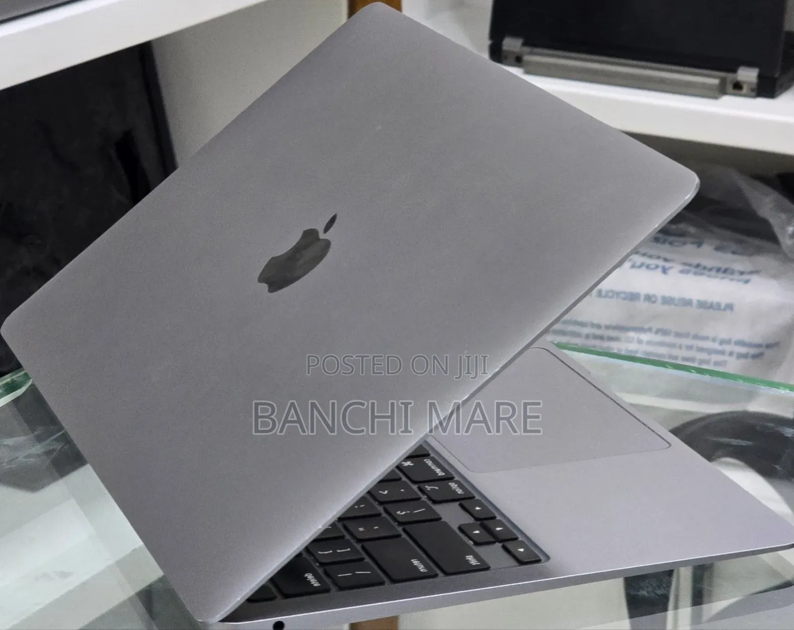 New Laptop Apple MacBook Air 2020 M1 8GB Apple M1 SSD 256GB
