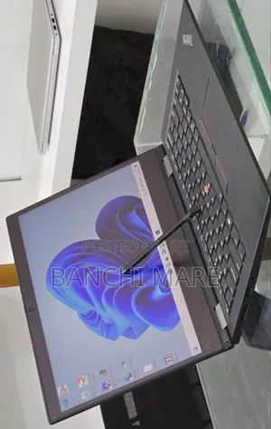New Laptop Lenovo ThinkPad X390 Yoga 16GB Intel Core i5 SSD 512GB
