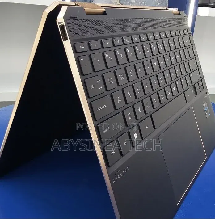 New Laptop HP Spectre 32GB Intel Core i7 SSD 512GB