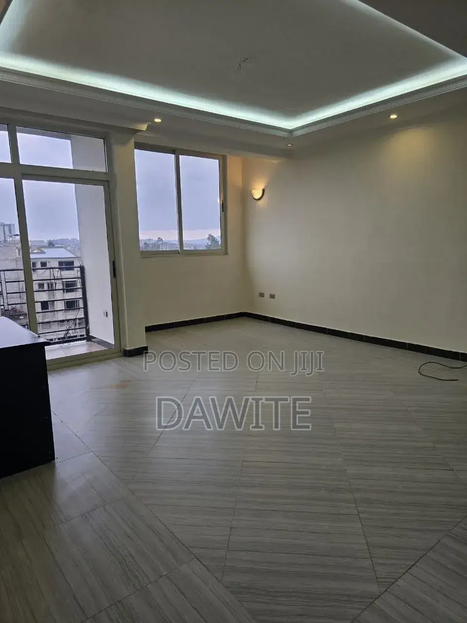 3bdrm Apartment in የግል አፓርታማ, Bole for sale