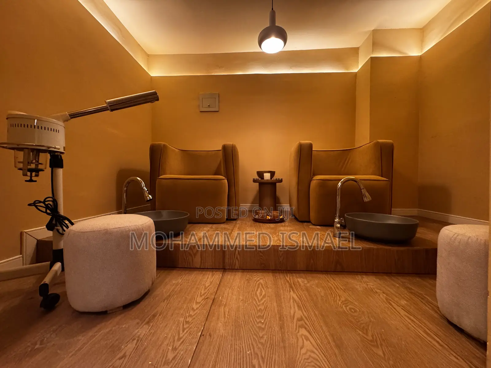 Luxury Salon