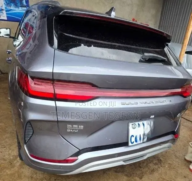 New BYD Song Plus DM-i 2024 Gray