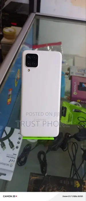 Samsung Galaxy A12 64 GB White