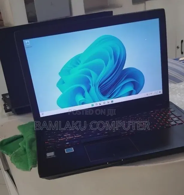 New Laptop Asus A540LJ 8GB Intel Core i5 SSD 256GB