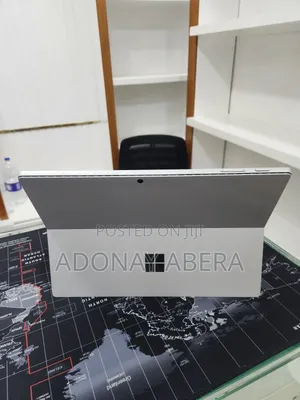 New Laptop Microsoft Surface 16GB Intel Core i5 SSD 256GB