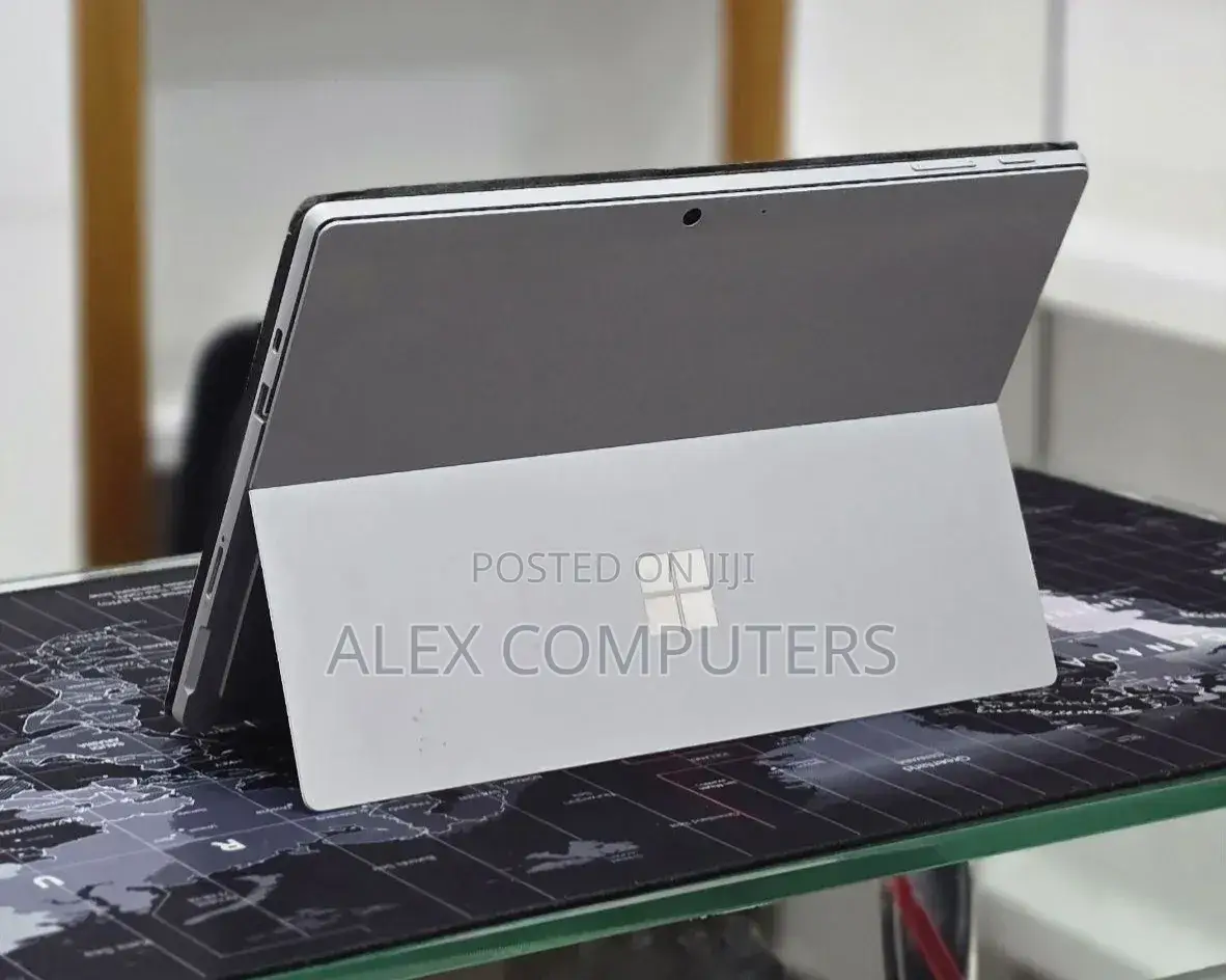 New Laptop Microsoft Surface Pro 7 16GB Intel Core i5 SSD 256GB