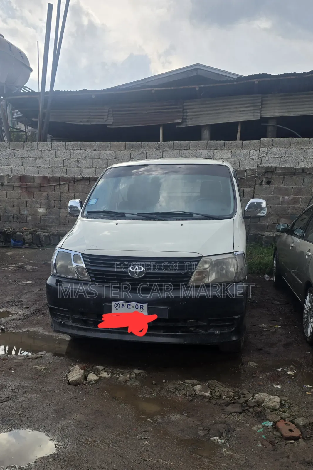 Toyota HiAce 2007 White