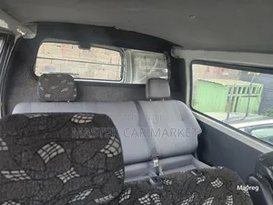Toyota HiAce 2007 White