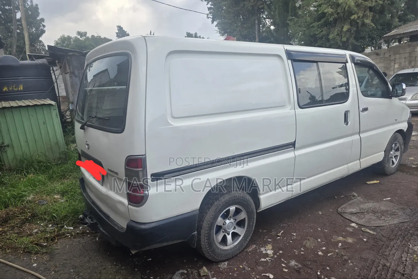 Toyota HiAce 2007 White