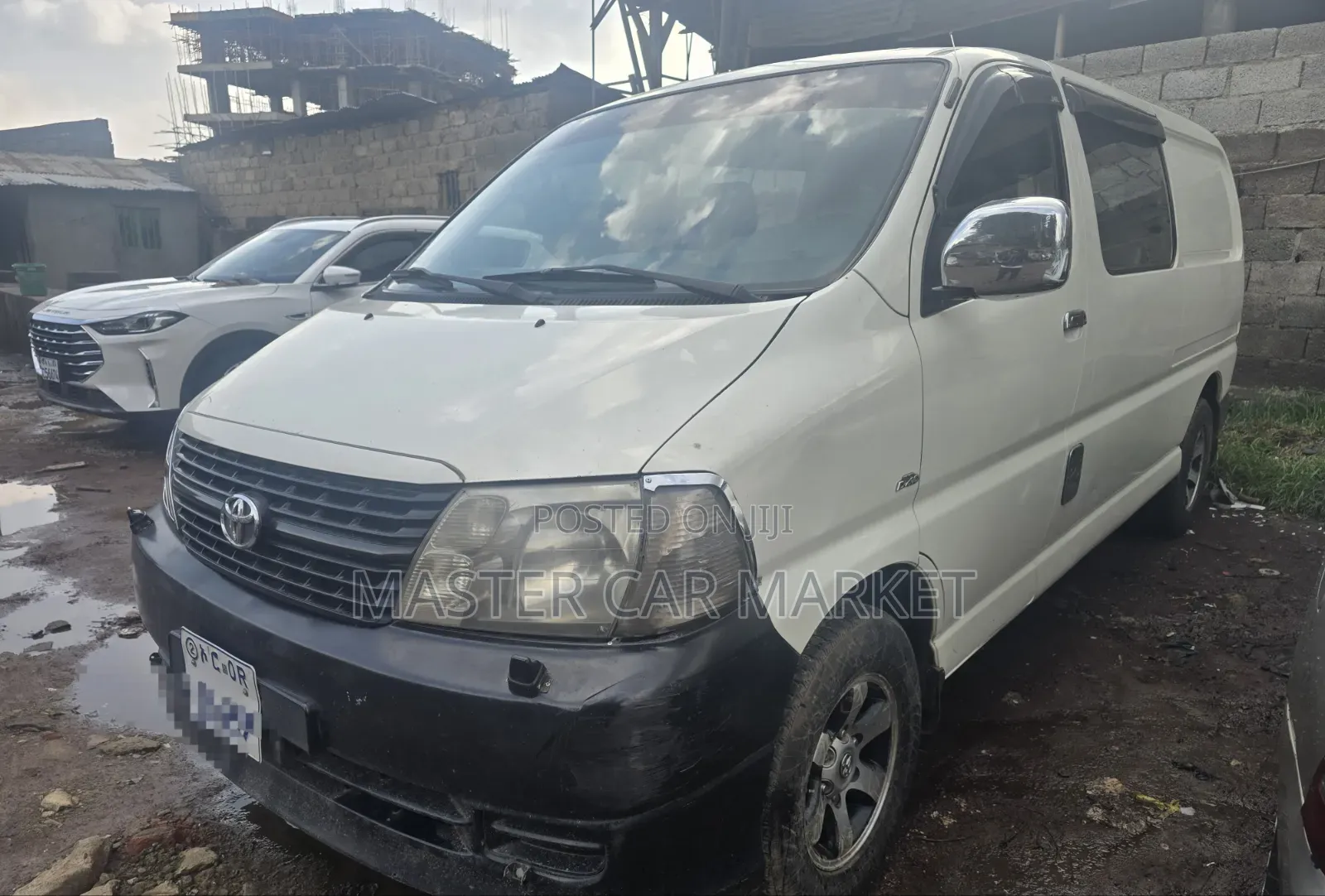Toyota HiAce 2007 White