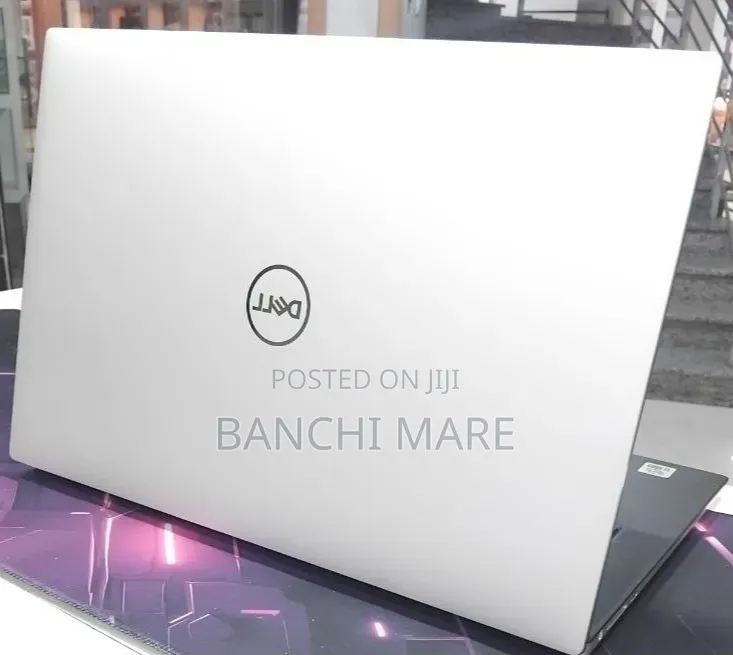 New Laptop Dell XPS 15 9500 16GB Intel Core i7 SSD 512GB