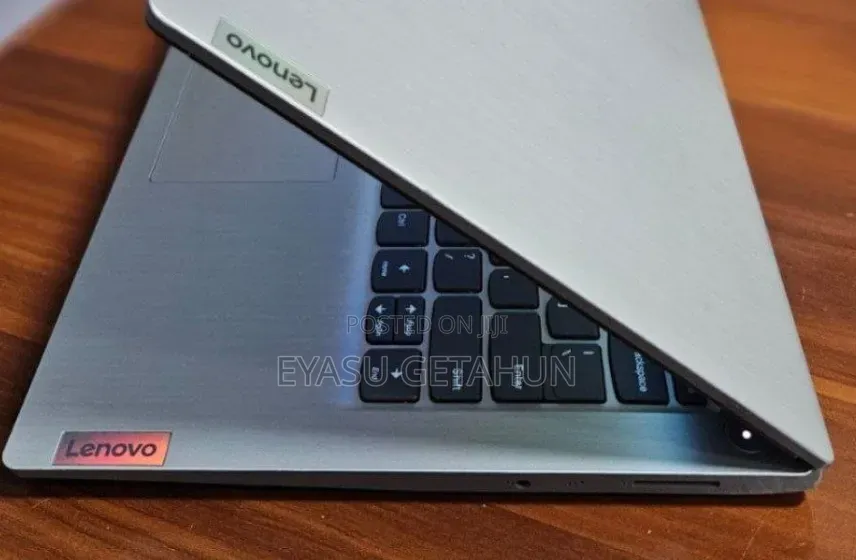 New Laptop Lenovo Ideapad 3 8GB Intel Core i3 SSD 256GB