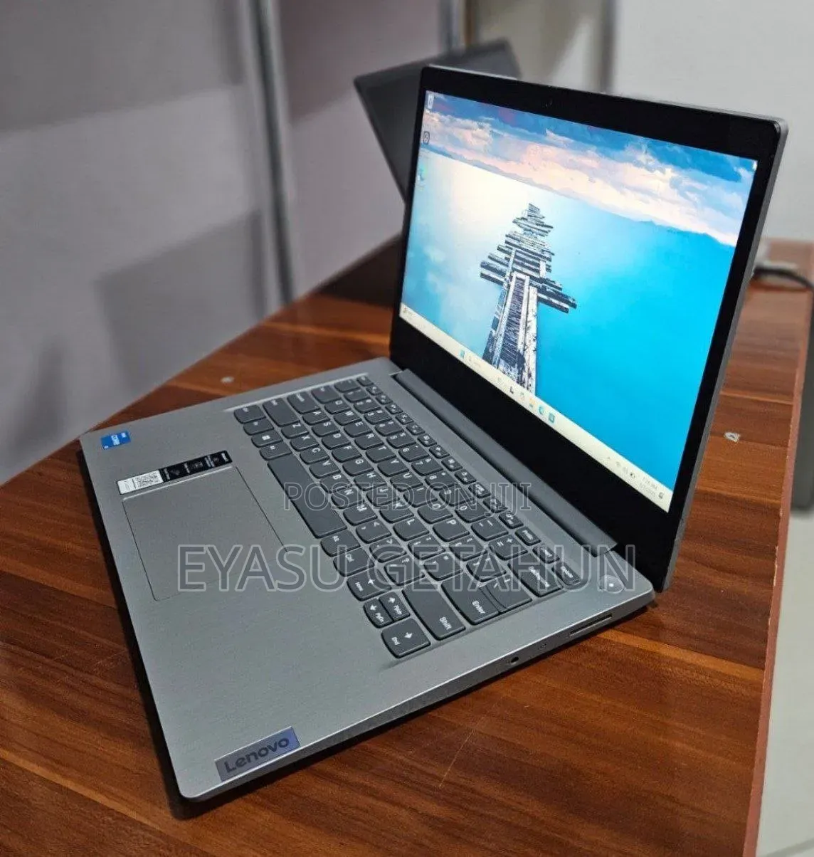 New Laptop Lenovo Ideapad 3 8GB Intel Core i3 SSD 256GB