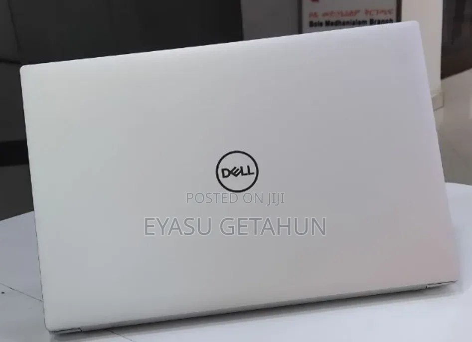 New Laptop Dell XPS 15 9500 16GB Intel Core i7 SSD 512GB