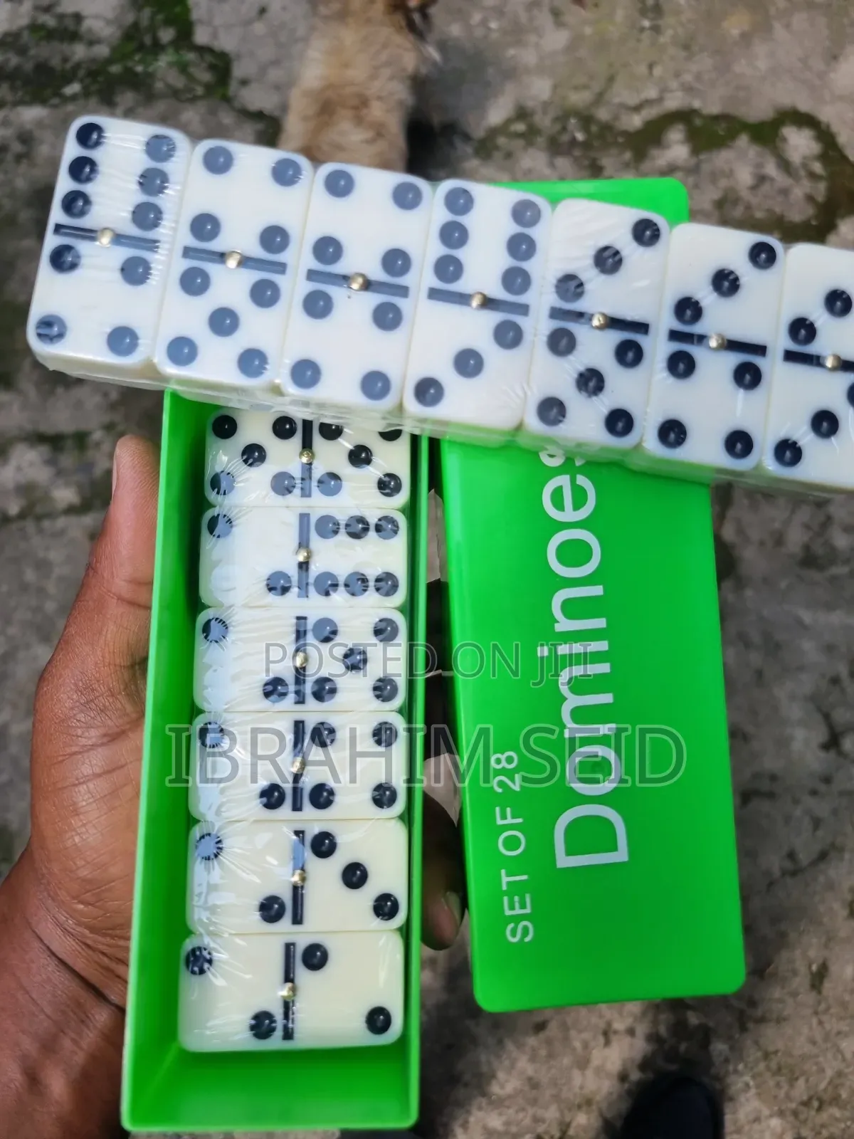 Dominoes
Set of 28 Double Six