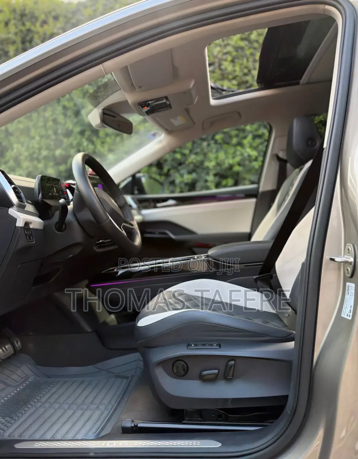 Volkswagen ID.6 2024 Beige