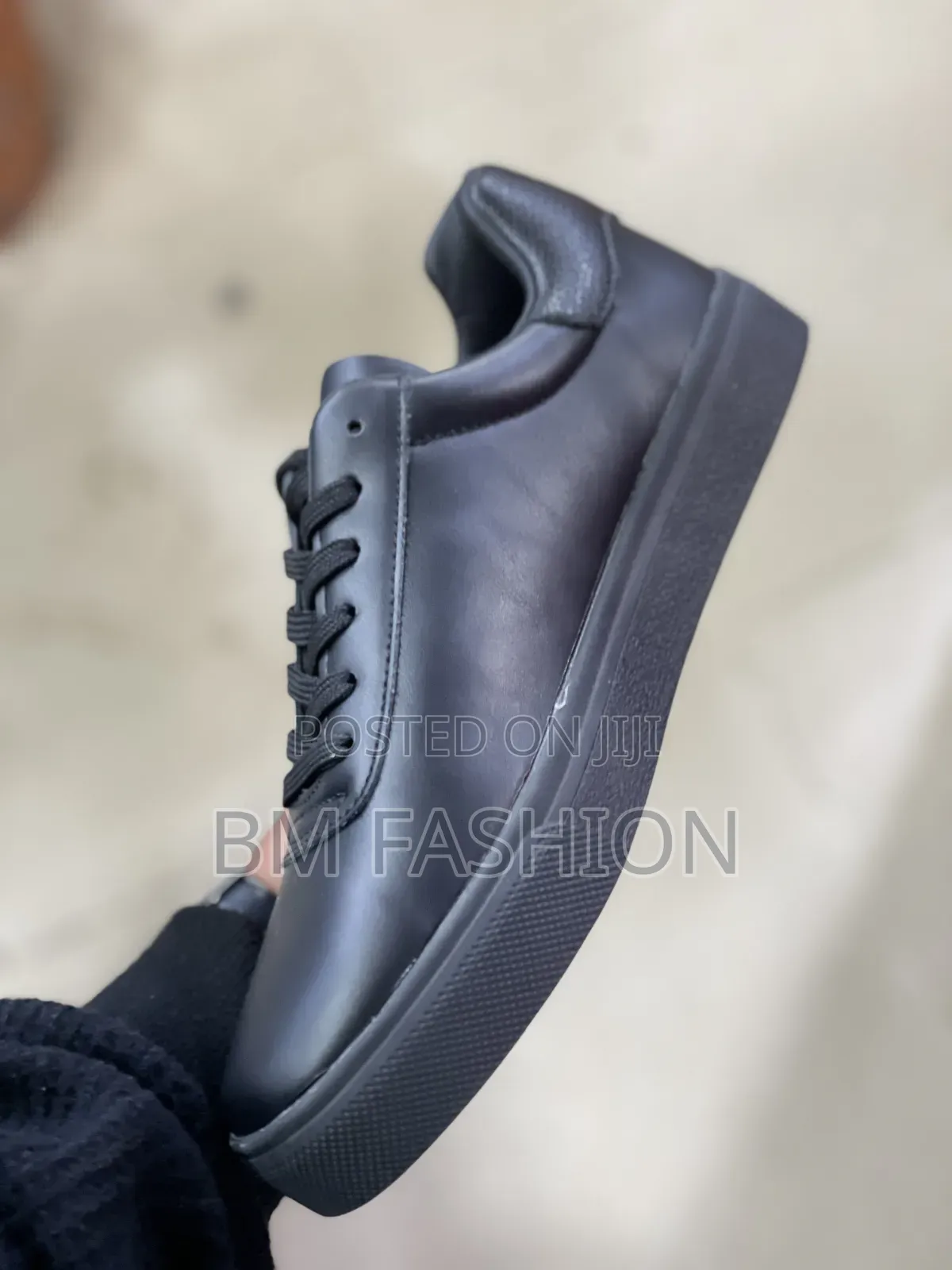 Zara Low-Top Men's Classic Shoes