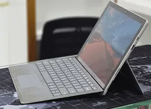 New Laptop Microsoft Surface Pro 7 16GB Intel Core i5 SSD 256GB
