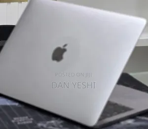 New Laptop Apple MacBook Pro 2017 16GB Intel Core i5 SSD 512GB