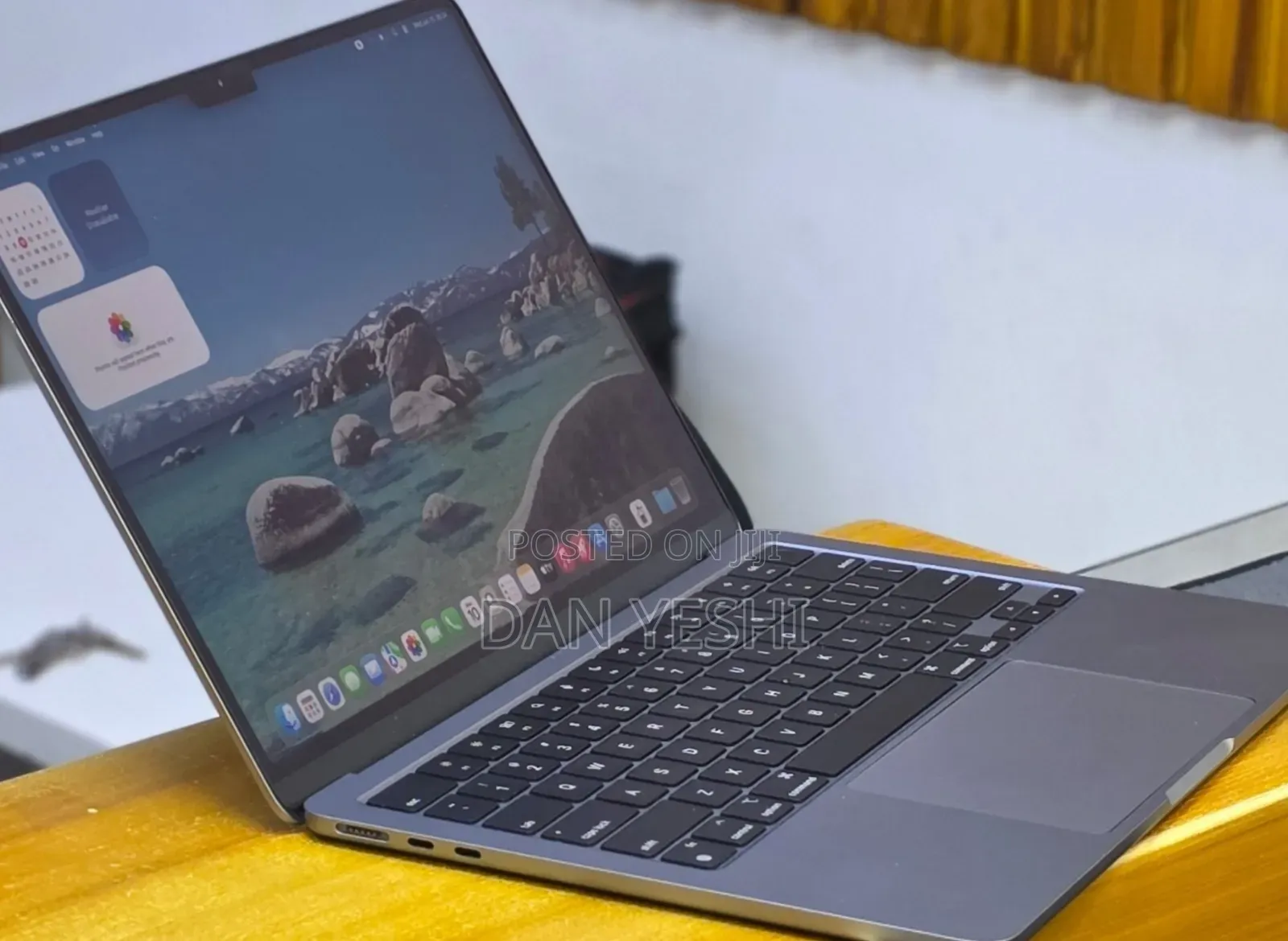 New Laptop Apple MacBook Air 2022 M2 8GB Apple M2 SSD 256GB