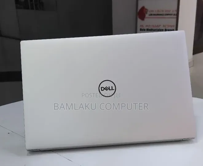New Laptop Dell XPS 15 16GB Intel Core i7 SSD 512GB