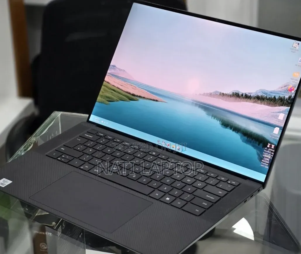 New Laptop Dell Precision 5550 16GB Intel Core i7 SSD 512GB