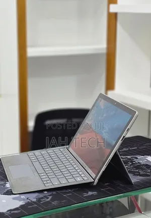 New Laptop Microsoft Surface Pro 7+ 16GB Intel Core i5 SSD 256GB