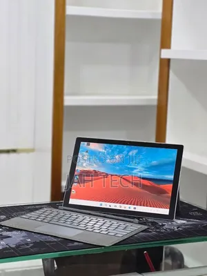 New Laptop Microsoft Surface Pro 7+ 16GB Intel Core i5 SSD 256GB