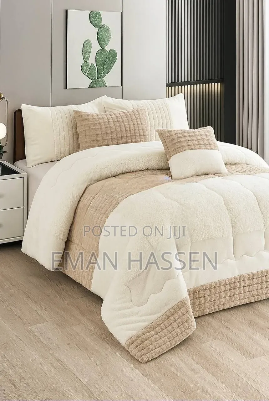 Seven (7) PCS Comforter Set