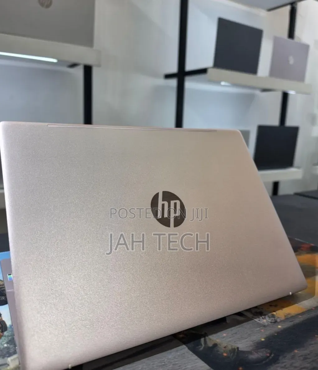 New Laptop HP Pavilion 14 16GB Intel Core i7 SSD 512GB