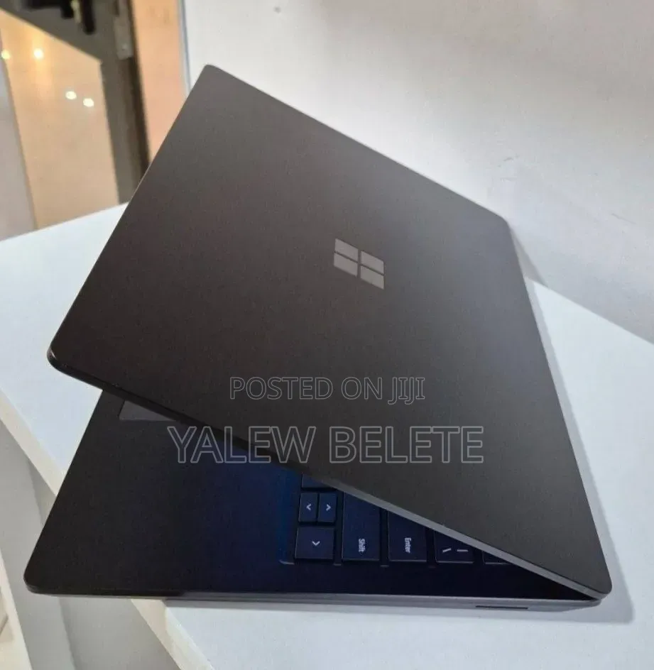 New Laptop Microsoft Surface Laptop 3 8GB Intel Core i5 SSD 256GB