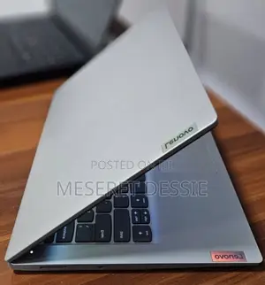 New Laptop Lenovo IdeaPad 1 8GB Intel Core i3 SSD 256GB