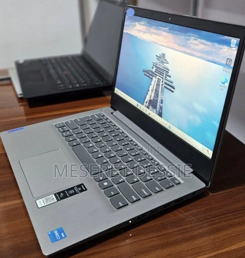 New Laptop Lenovo IdeaPad 1 8GB Intel Core i3 SSD 256GB