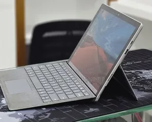 New Laptop Microsoft Surface Pro 7+ 16GB Intel Core i5 SSD 256GB