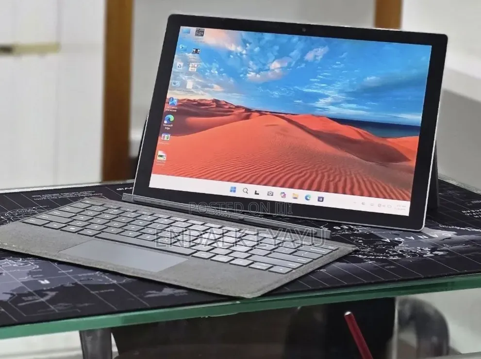 New Laptop Microsoft Surface Pro 7+ 16GB Intel Core i5 SSD 256GB