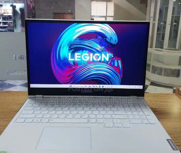 New Laptop Lenovo 16GB Intel Core i7 SSD 512GB