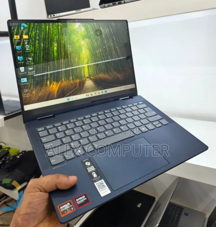 New Laptop Lenovo 16GB AMD Ryzen 7 SSD 1T