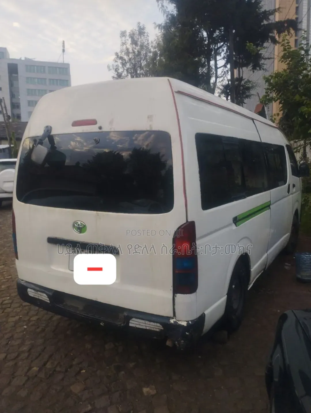 Toyota HiAce 2006 White