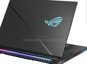 New Laptop Asus ROG Strix G18 16GB Intel Core i9 SSD 1T