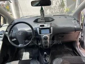 Toyota Yaris 2006 Silver