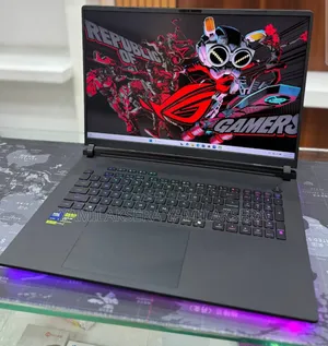 New Laptop Asus ROG Strix SCAR 18 32GB Intel Core i9 SSD 2T