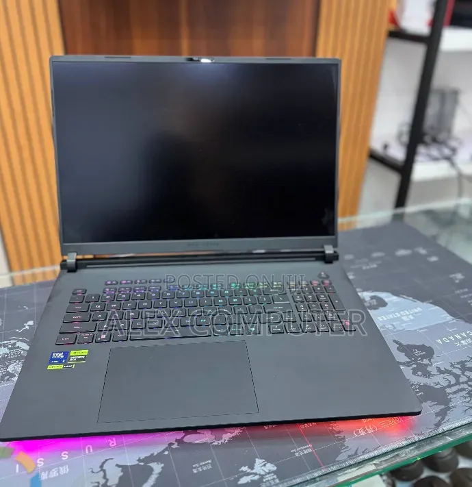 New Laptop Asus ROG Strix G18 32GB Intel Core Ultra 9 SSD 2T