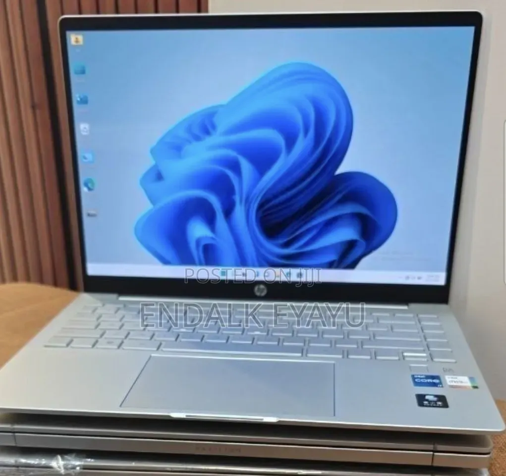 New Laptop HP Pavilion 14 16GB Intel Core i5 SSD 512GB