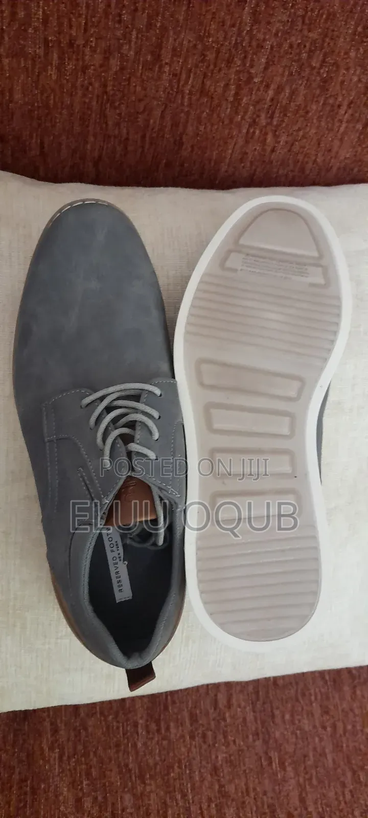Men Shoe Reserved Foot Wear 41 Size and Grey From US America