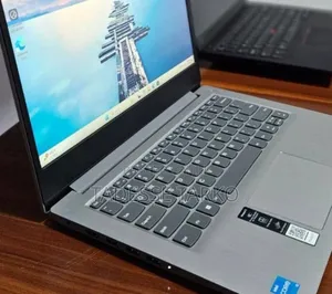 New Laptop Lenovo Ideapad 3 8GB Intel Core i3 SSD 256GB